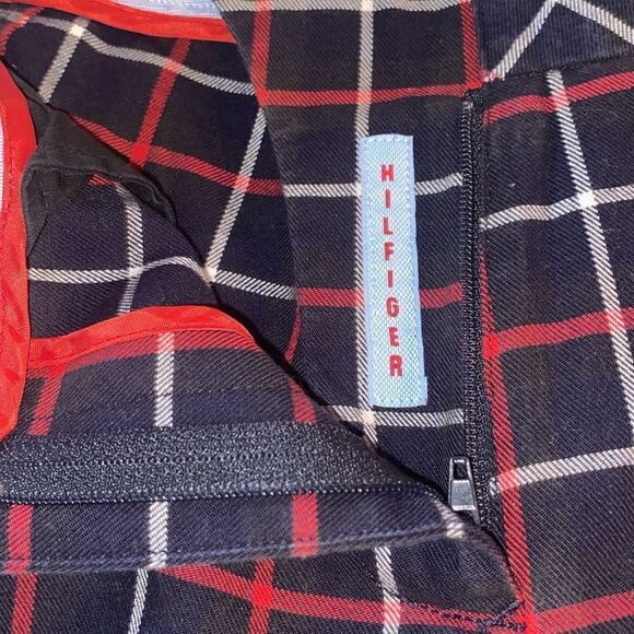 Tommy Hilfiger Wm’s Sz 2 Black Red White Windowpane Plaid Straight Leg Pants - Picture 4 of 6